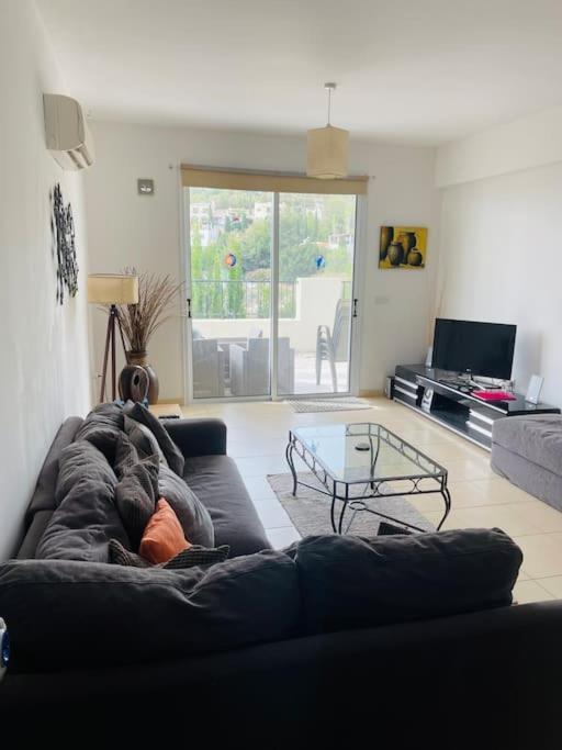2 Bed Mountains And Costal Views With Pool * Paphos