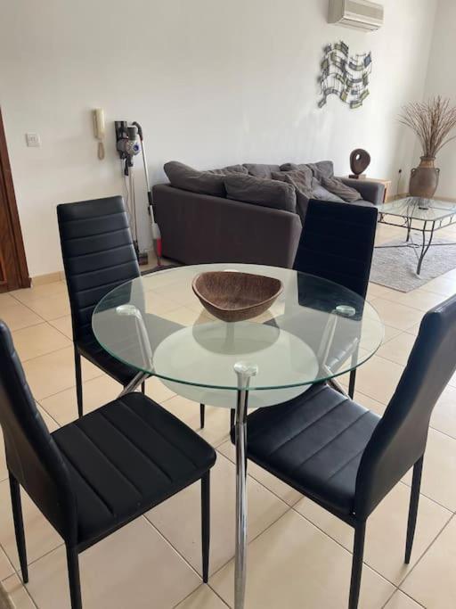 2 Bed Mountains And Costal Views With Pool Apartment Paphos